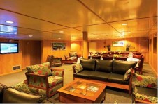 Charter yacht ISLAND PASSAGE 